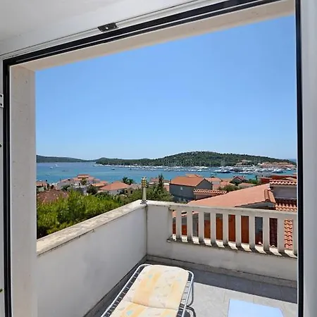 Branislav * Rogoznica (Sibenik-Knin)