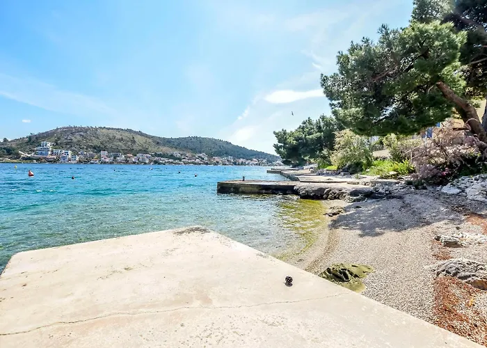 Appartement Branislav Rogoznica (Sibenik-Knin)