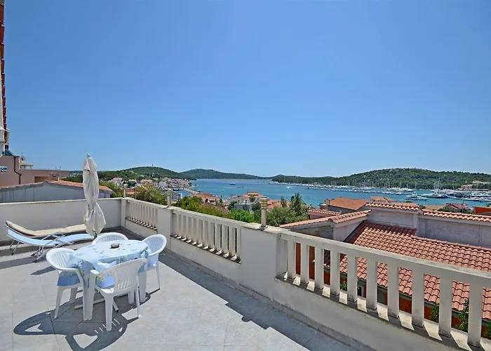 Appartement Branislav Rogoznica (Sibenik-Knin)