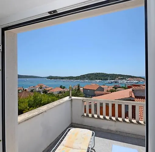 Branislav * Rogoznica (Sibenik-Knin)